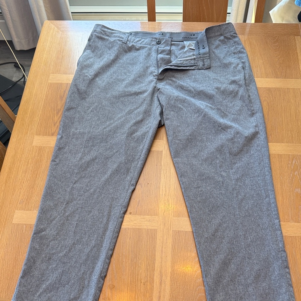 Perry Ellis Men's Gray Chinos